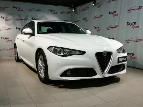 Alfa Romeo Giulia 2.2 Diesel 110kW (150CV) Giulia Alfa Romeo Giulia 2.2 Diesel 110kW (150CV) Giulia