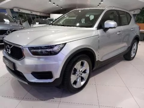 Volvo XC40 2.0 D4 AWD Momentum Auto Volvo XC40 2.0 D4 AWD Momentum Auto