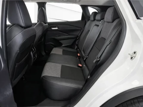 Asientos traseros del Nissan Qashqai DIG-T 103kW N-Connecta (140 CV).