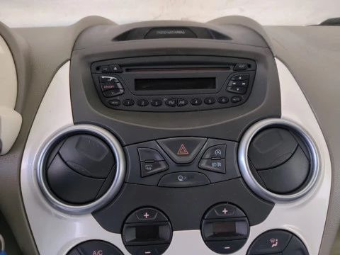 Ford KA 1.2 Titanium+