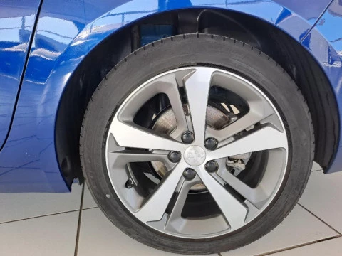 Peugeot 308 fam. 1.2 PURETECH 96KW ALLURE SW 5P