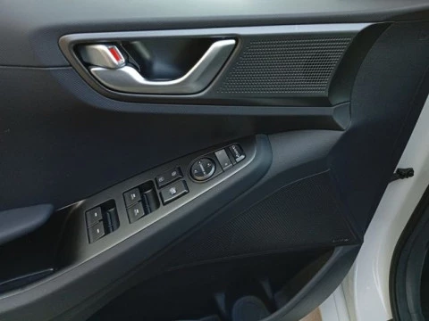 Hyundai IONIQ 1.6 GDI HEV Tecno DCT