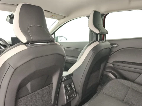 Renault Captur   TCe Techno 67kW