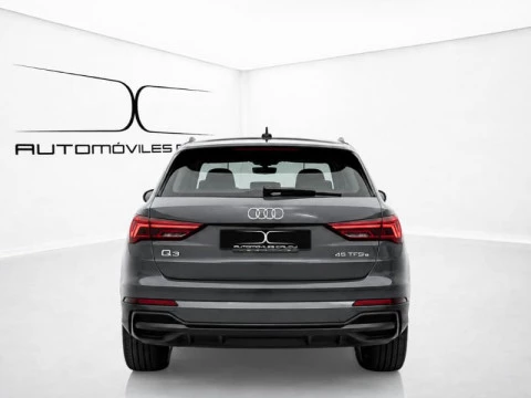 Vista trasera del  Audi Q3 45 TFSI E 180kW S tronic S Line (145 CV).