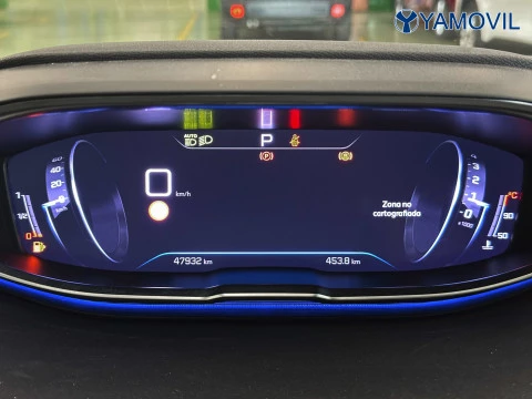 Peugeot 3008 BlueHDi 130 SANDS Allure Pack EAT8 96 kW (130 CV)