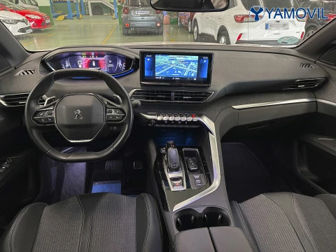Peugeot 3008 BlueHDi 130 SANDS Allure Pack EAT8 96 kW (130 CV)