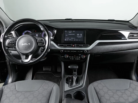 Kia Niro 1.6 GDi HEV 104kW (141CV) Concept