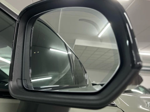 Volvo XC40 XC40 Plus, B3 Mild Hybrid, Gasolina, Dark