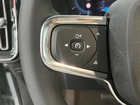 Volvo XC40 XC40 Core, B3 Mild Hybrid, Gasolina