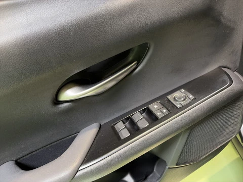Lexus UX 250h Business 2WD 135 kW (184 CV)