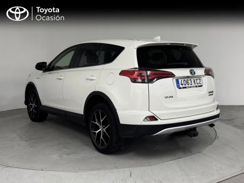 Toyota Rav4 2.5l hybrid 2WD Feel!