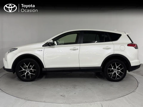 Toyota Rav4 2.5l hybrid 2WD Feel!