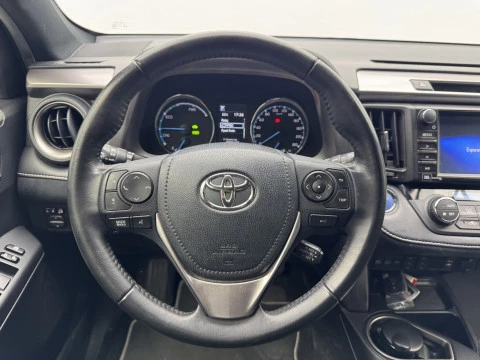 Toyota Rav4 2.5l hybrid 2WD Feel!