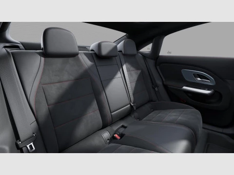 Mercedes-Benz CLA  180 con tecnologia hibrida