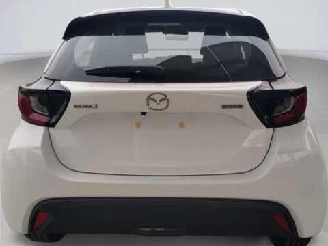 Mazda2 1.5 85 kW (116 CV) CVT Centre-line