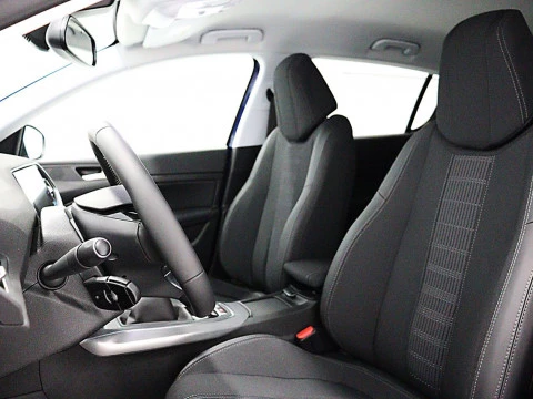 Peugeot 308 5p Allure 1.5 BlueHDi 96KW (130CV)