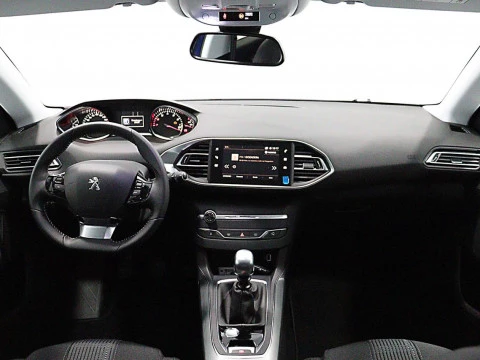 Peugeot 308 5p Allure 1.5 BlueHDi 96KW (130CV)