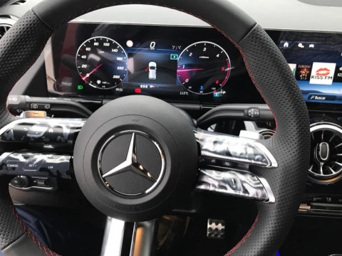 Mercedes-Benz GLA  200 d