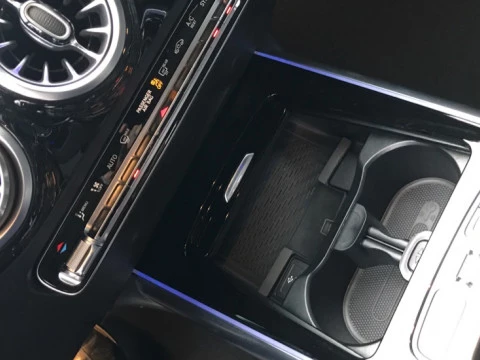 Mercedes-Benz GLA  200 d