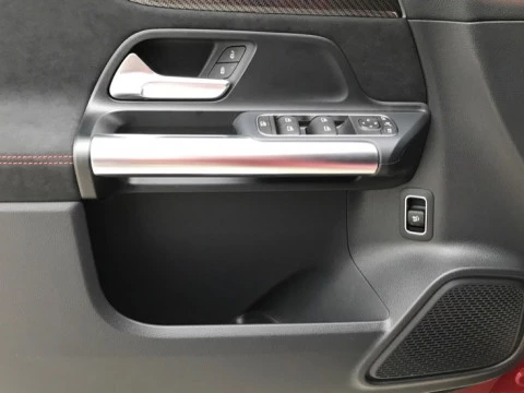 Mercedes-Benz GLA  200 d