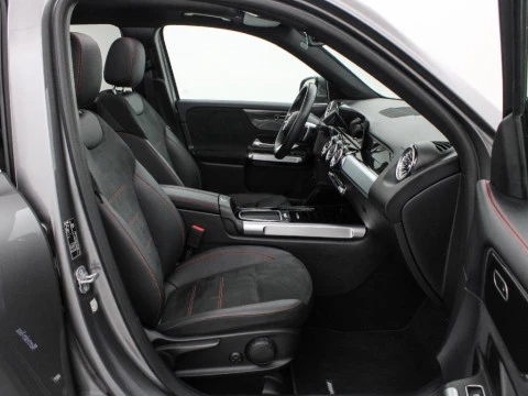 Mercedes-Benz GLB 200 D 4MATIC