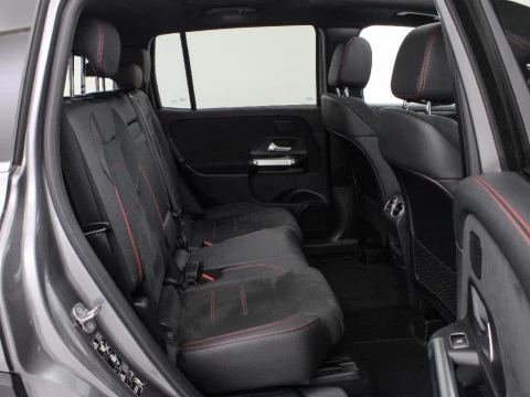 Mercedes-Benz GLB 200 D 4MATIC