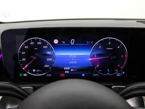 Mercedes-Benz GLB 200 D 4MATIC