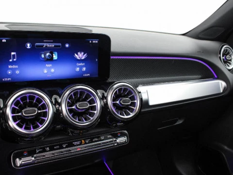 Mercedes-Benz GLB 200 D 4MATIC