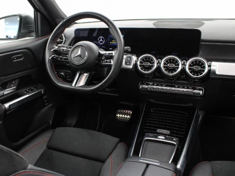 Mercedes-Benz GLB 200 D 4MATIC