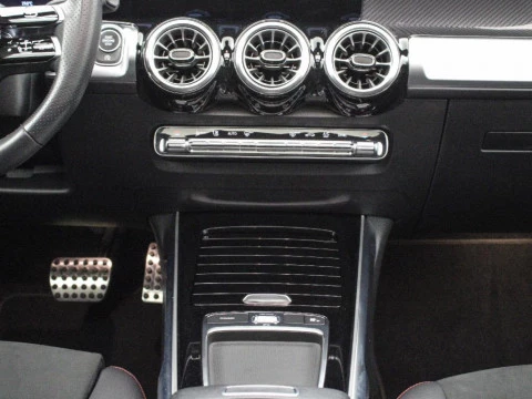 Mercedes-Benz GLB 200 D 4MATIC