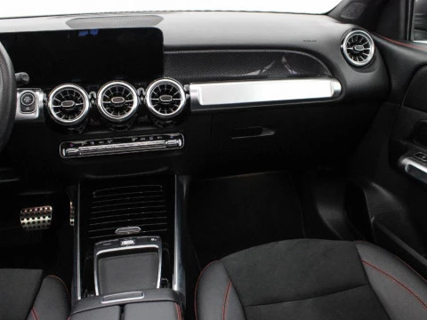 Mercedes-Benz GLB 200 D 4MATIC