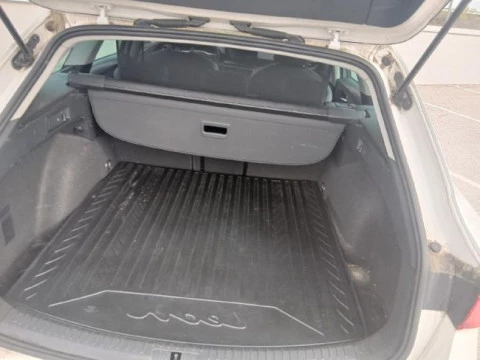 Seat Nuevo León SP 1.4 e-Hybrid DSG S&S Xcellence Go L