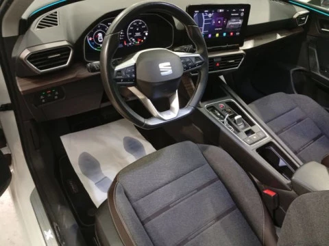 Seat Nuevo León SP 1.4 e-Hybrid DSG S&S Xcellence Go L