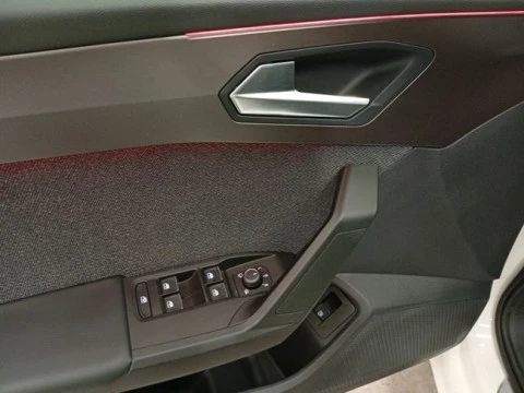 Seat Nuevo León SP 1.4 e-Hybrid DSG S&S Xcellence Go L