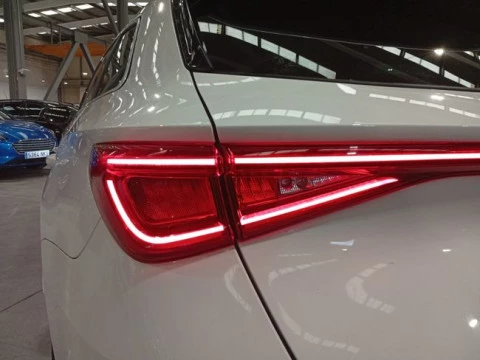 Seat Nuevo León SP 1.4 e-Hybrid DSG S&S Xcellence Go L