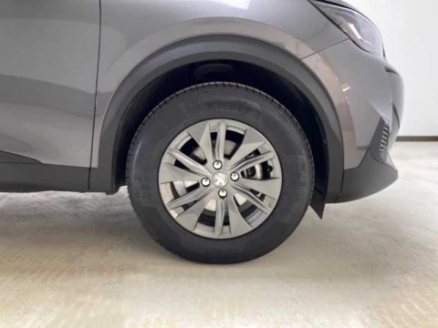 Peugeot 2008 SUV  Active Pack Puretech 100 S&S 6 Vel. MAN REBU