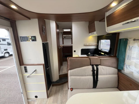 PILOTE ESSENTIEL P706