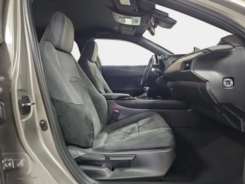 Lexus UX 2.0 250h Business