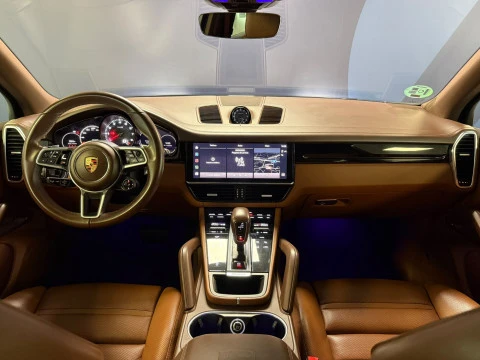 Porsche Cayenne -