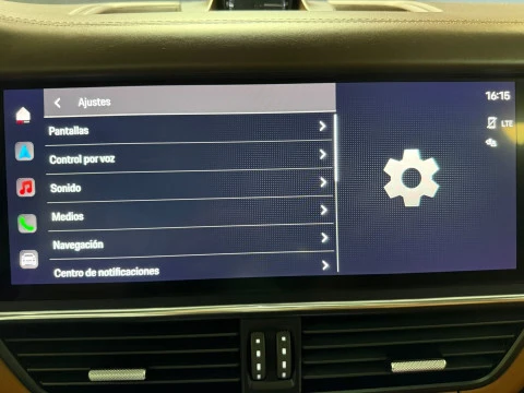 Porsche Cayenne -