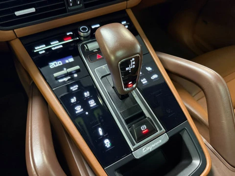 Porsche Cayenne -