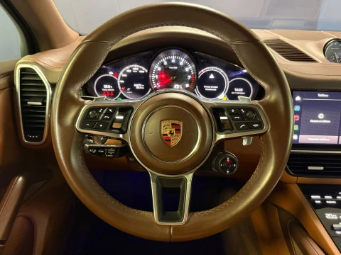 Porsche Cayenne -