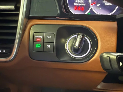 Porsche Cayenne -