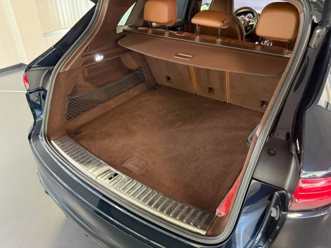Porsche Cayenne -