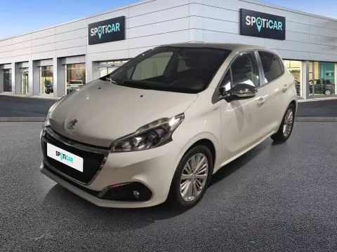 Peugeot 208 5P STYLE 1.2L PureTech 60KW (82CV) Peugeot 208 5P STYLE 1.2L PureTech 60KW (82CV)