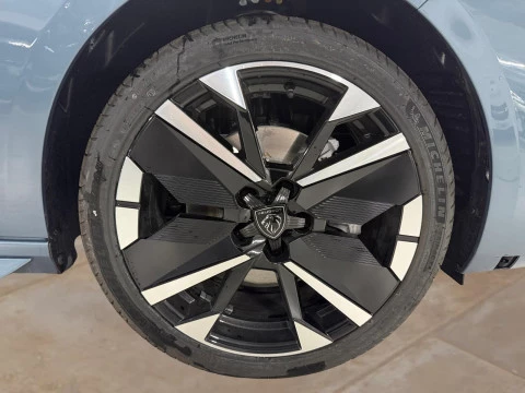 Peugeot 308 SW GT Hybrid 145 e-DCS6