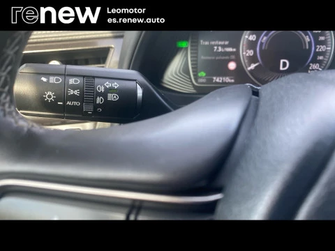 Lexus UX 2.0 250h Premium