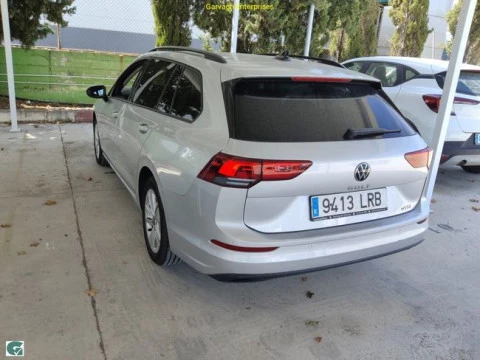 Volkswagen Golf Life 1.0 eTSI 81kW (110CV) DSG Variant 5 Puertas