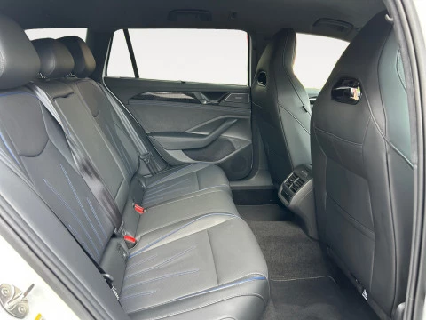 Volkswagen Passat R-Line 2.0 TDI 142kW (193 CV)4Motion DSG