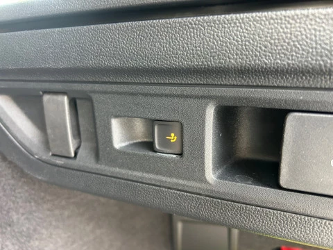 Volkswagen Passat R-Line 2.0 TDI 142kW (193 CV)4Motion DSG